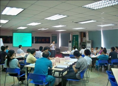 華清弘官方微信正式開通，打造一站式管理智慧平臺